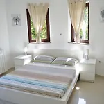 Apartment Alba *