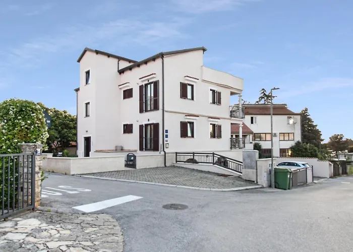 Apartman Alba *