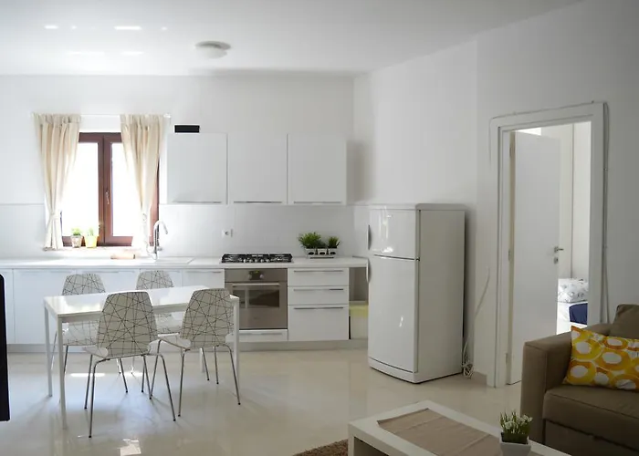 Apartman Alba *